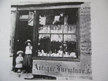 John Bly 22 High St Tring 1907