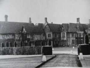 shoppenhangers-manor